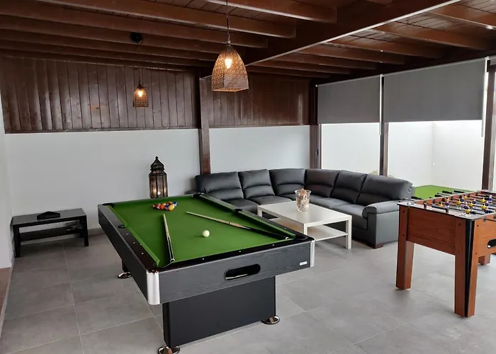 فيلة Lanzarote Deluxe & Pool *