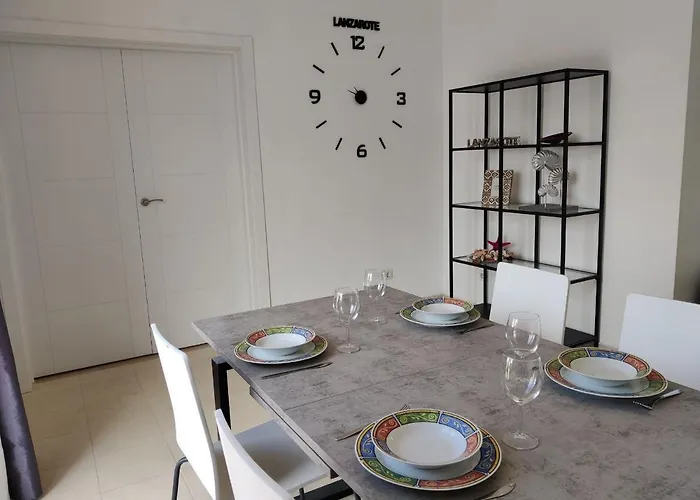 Lanzarote Deluxe & Pool فيلة