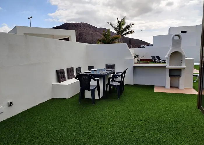 Lanzarote Deluxe & Pool فيلة