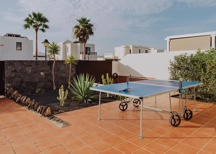 Lanzarote Deluxe & Pool * بلايا بلانكا