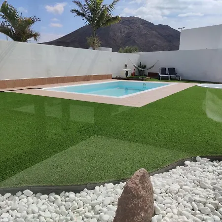 Lanzarote Deluxe & Pool ヴィラ