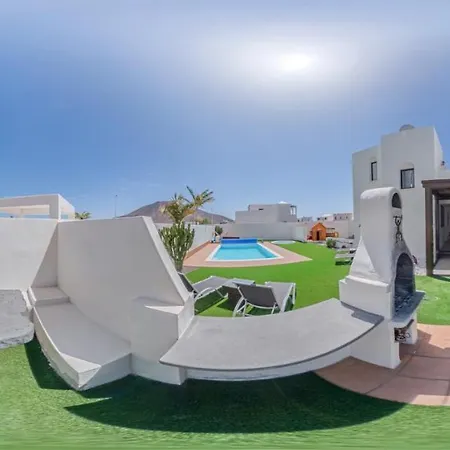 Lanzarote Deluxe & Pool ヴィラ