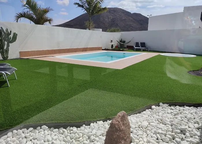 Lanzarote Deluxe & Pool 别墅